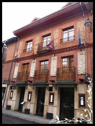 Hospederia Fernando I Hotell León Exteriör bild